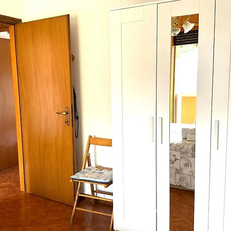 Apartment Riccione-trilocale Al Mare Indipendente & Luminoso-2 Matrimoniali-2 Grandi Balconi-parcheggio Privato-tutto A Piedi Riccione