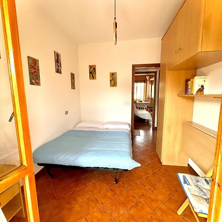 Riccione-trilocale Al Mare Indipendente & Luminoso-2 Matrimoniali-2 Grandi Balconi-parcheggio Privato-tutto A Piedi * Riccione